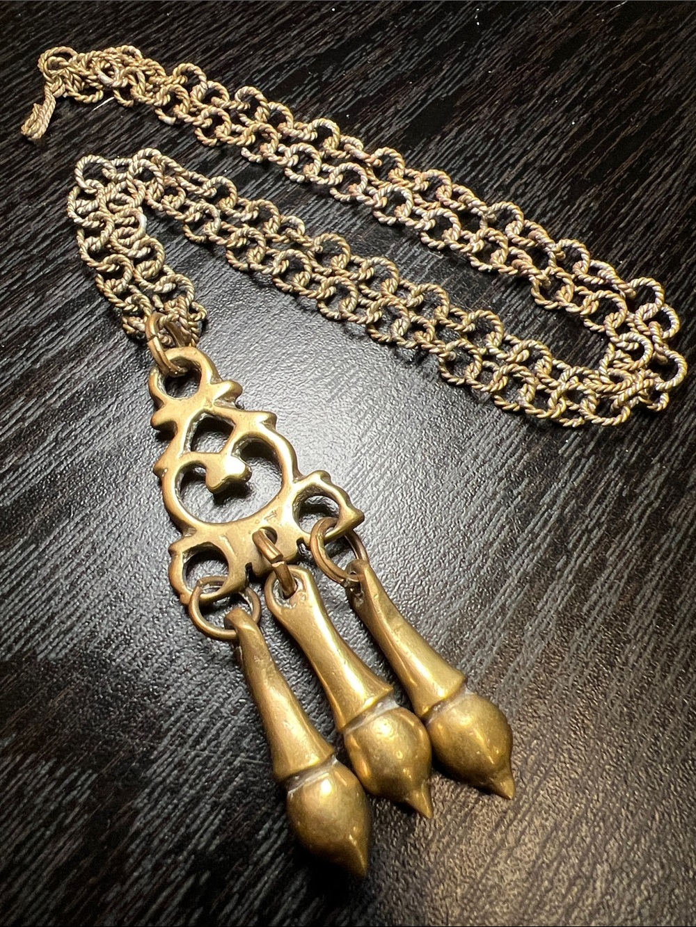 VTG Etruscan Boho Brass Dangle Pendant Twisted Circle Link Statement Necklace